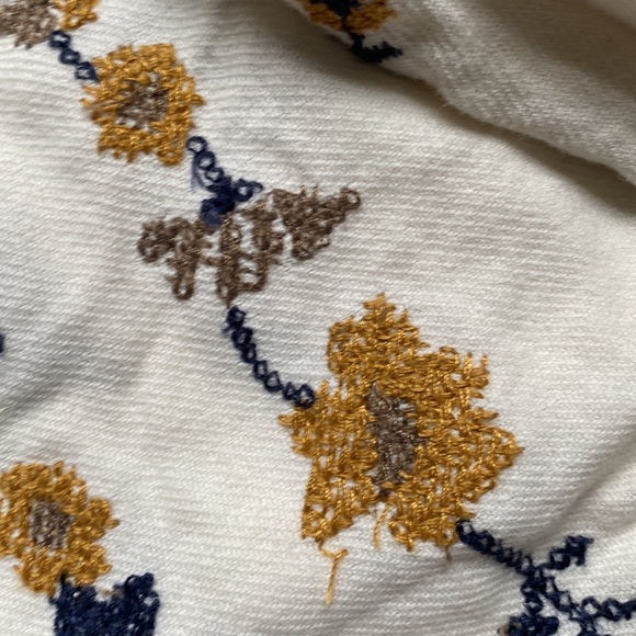 Zara embroidered top - Picture 3 of 5